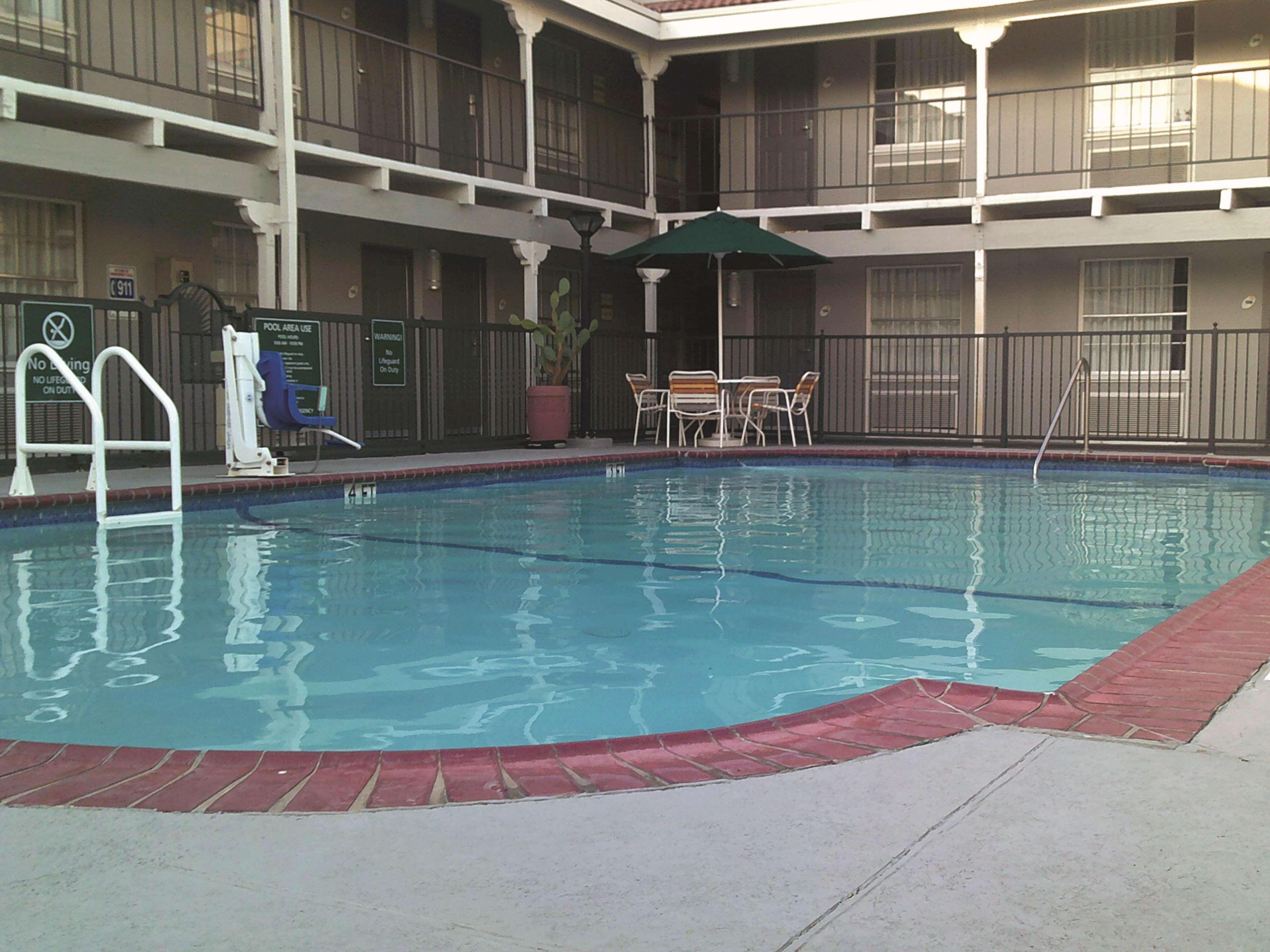 La Quinta Inn By Wyndham Dallas Uptown Exteriér fotografie