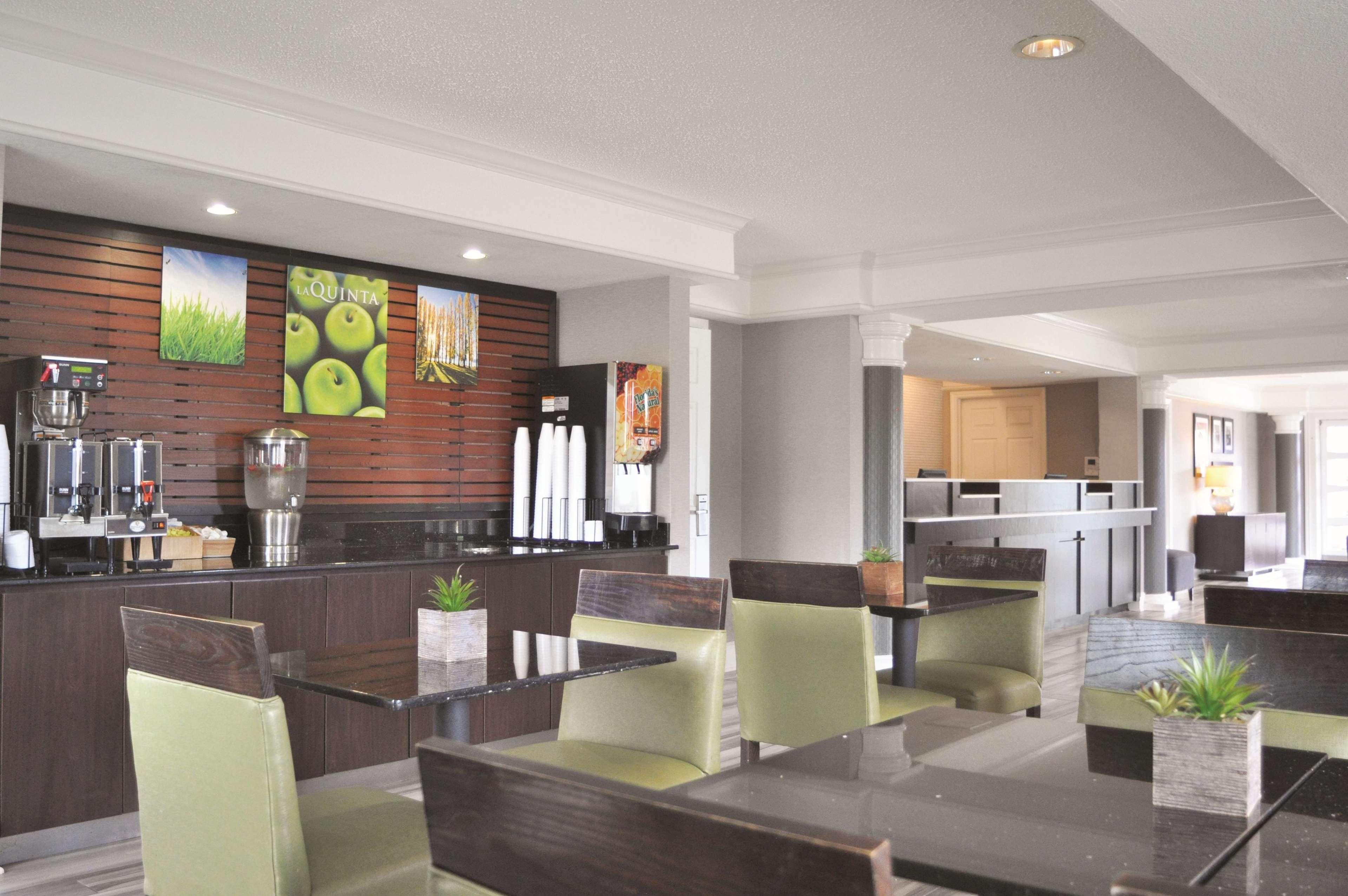 La Quinta Inn By Wyndham Dallas Uptown Exteriér fotografie