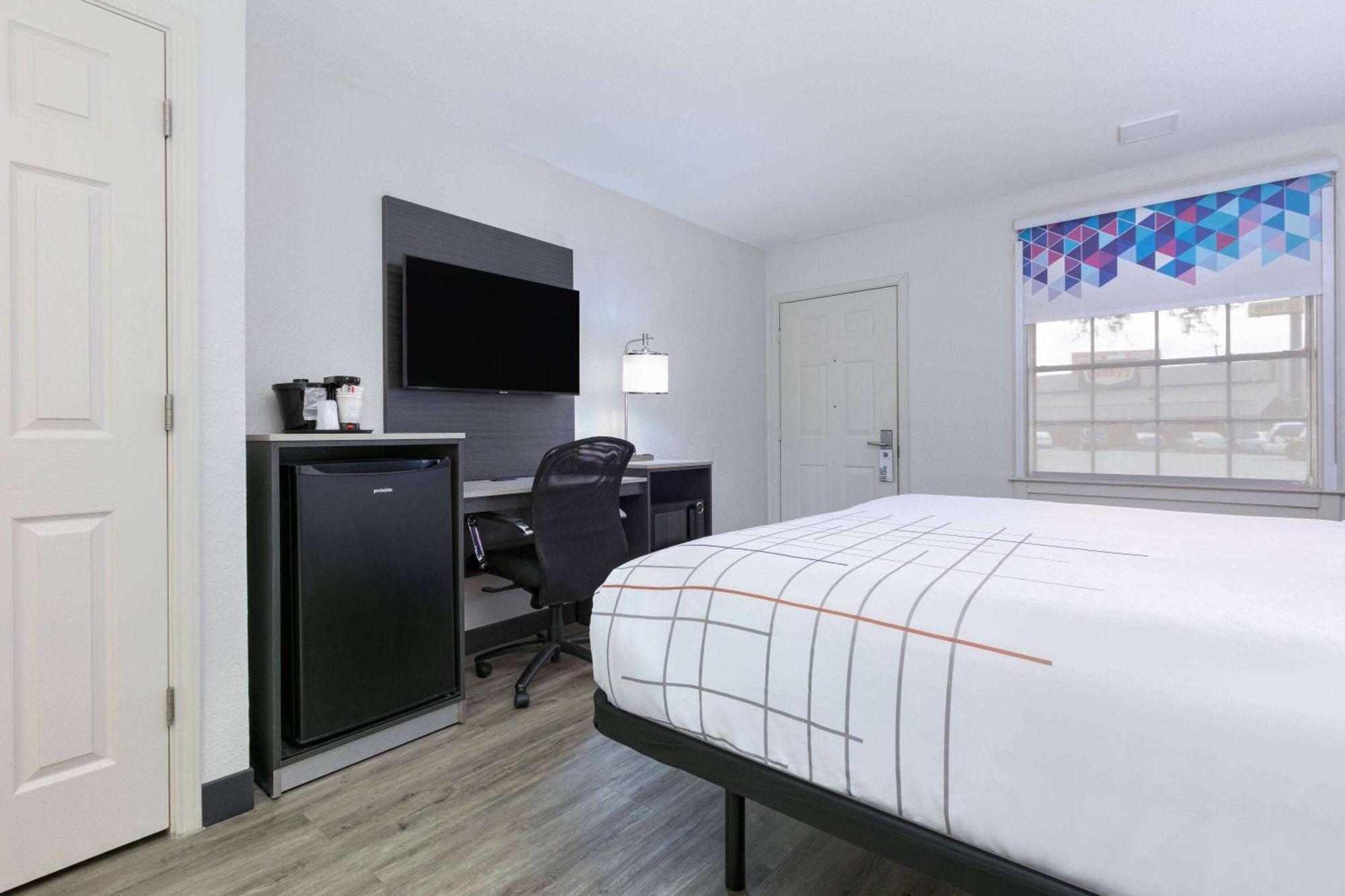 La Quinta Inn By Wyndham Dallas Uptown Exteriér fotografie