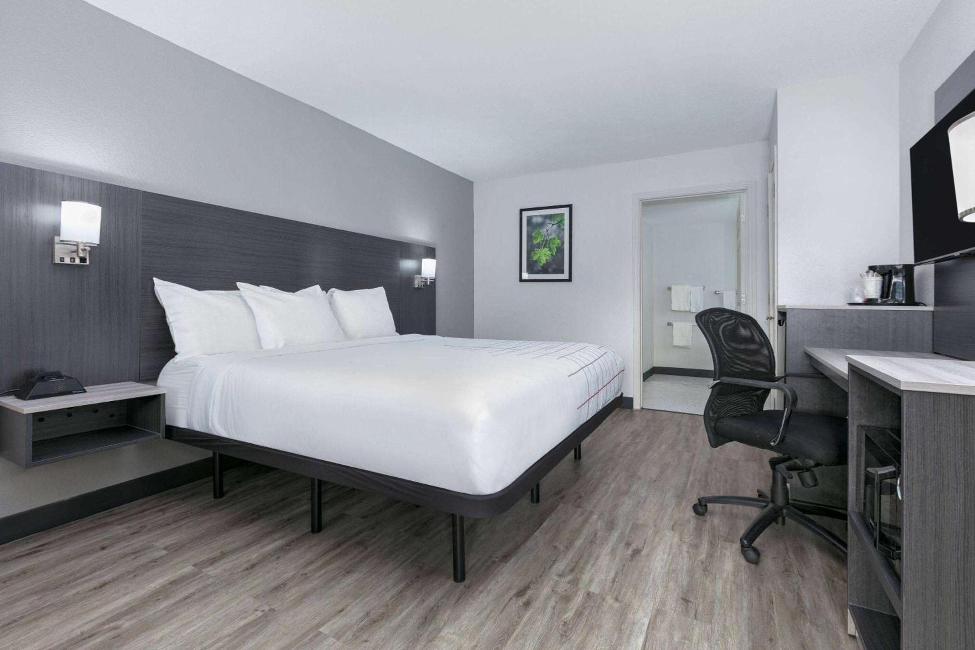 La Quinta Inn By Wyndham Dallas Uptown Exteriér fotografie