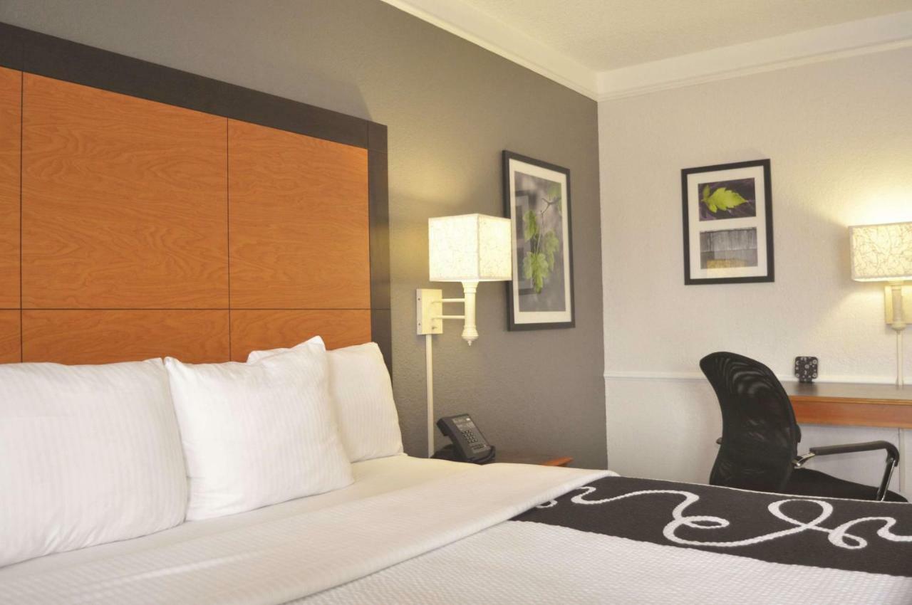La Quinta Inn By Wyndham Dallas Uptown Exteriér fotografie